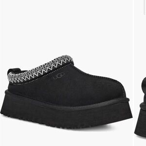 Gently used tazz platform ugg